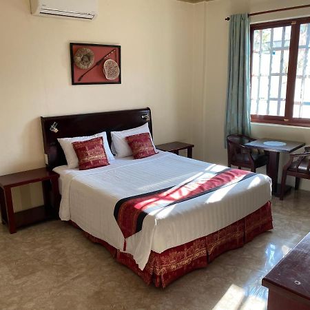 Murray Guesthouse Chau Doc Exterior photo